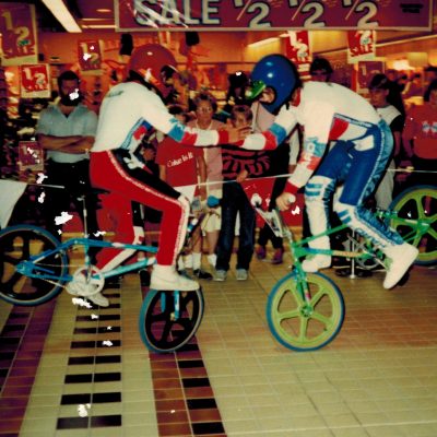 London Square Mall Freestyle Show with Matt Howard (1984)