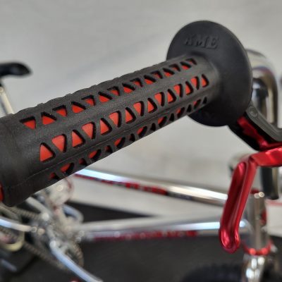 AME Unitron Grips